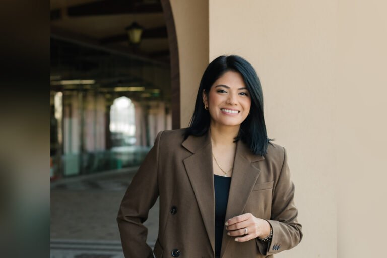 Sophia Rodríguez, asesora financiera