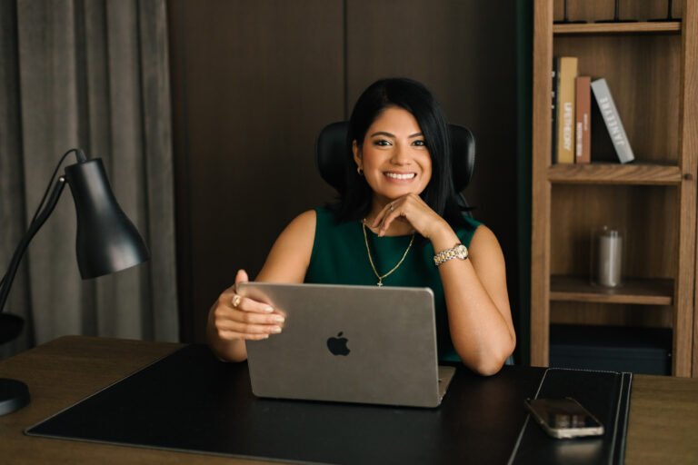 Sophia Rodríguez, asesora financiera
